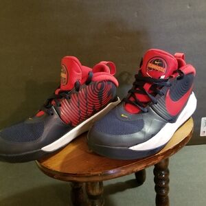 Nike TeamHustler Hi Top Tennis Shoes Navy & Red 5Y